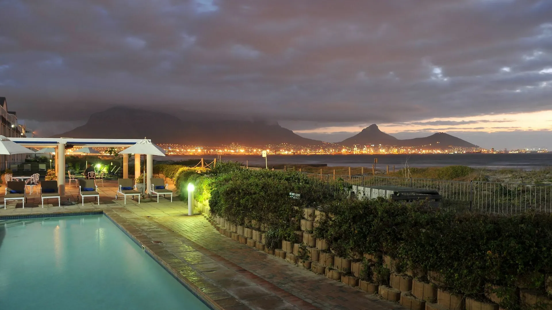 Cape Town Beachfront Apartments At Leisure Bay