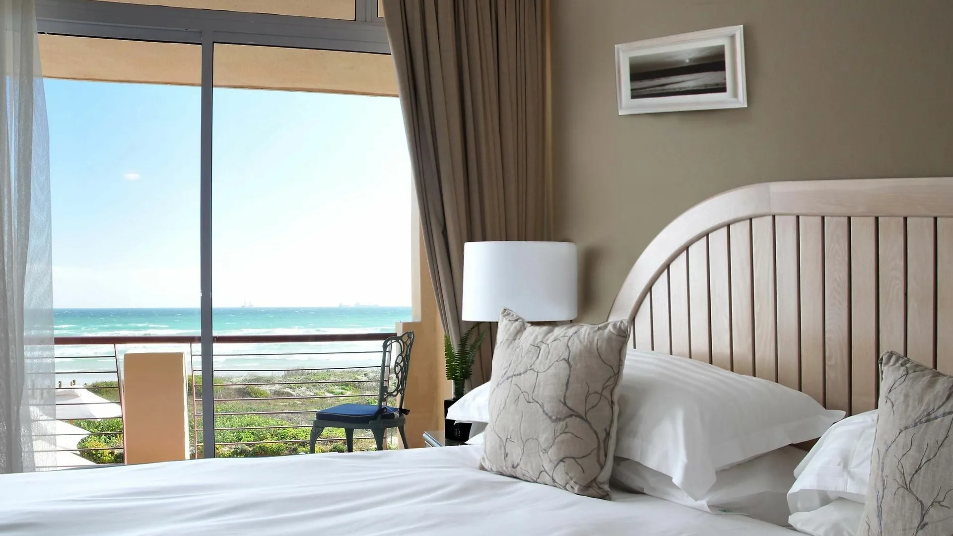 Cape Town Beachfront Apartments At Leisure Bay Sudafrica