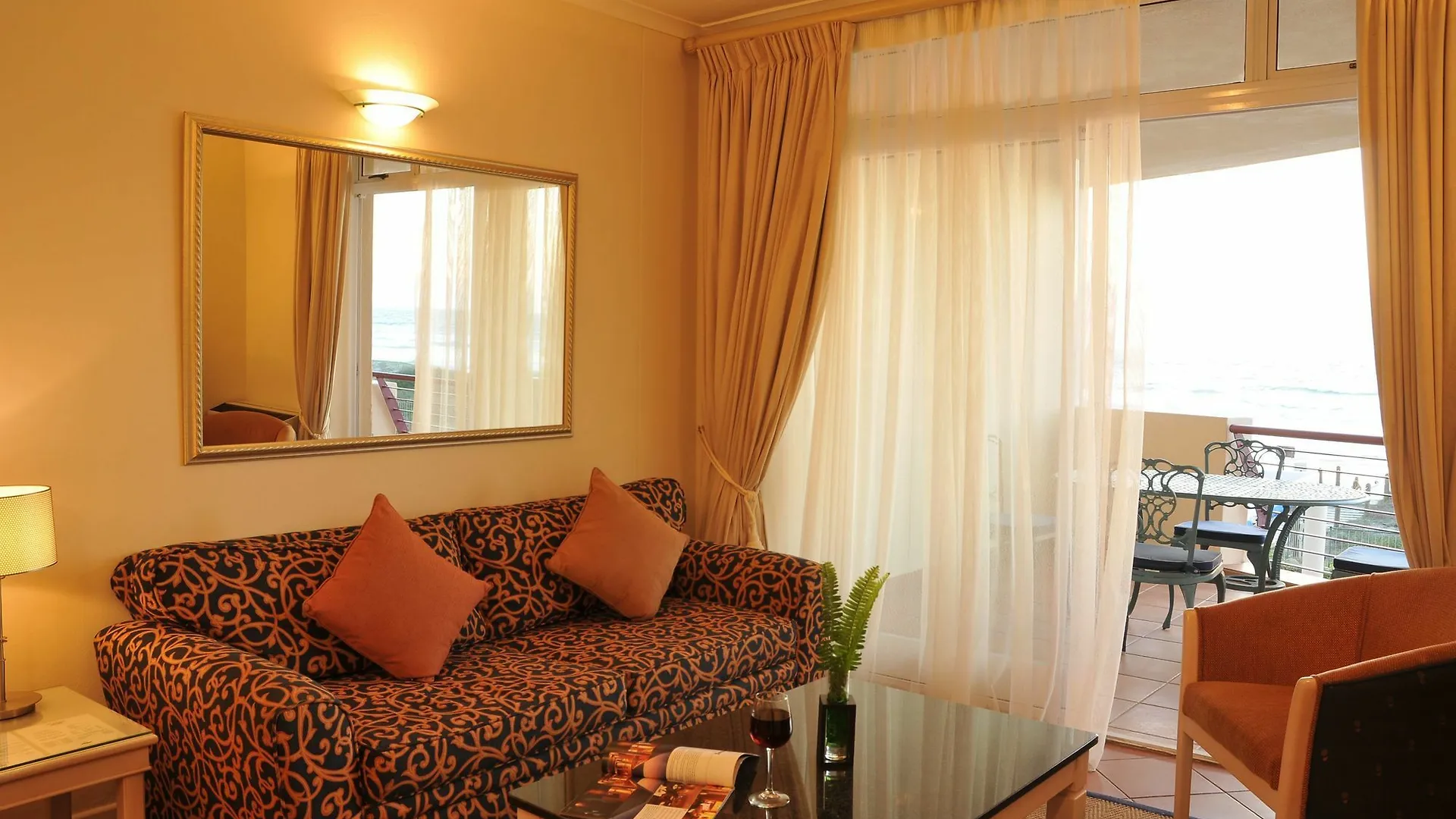 Cape Town Beachfront Apartments At Leisure Bay Sudafrica